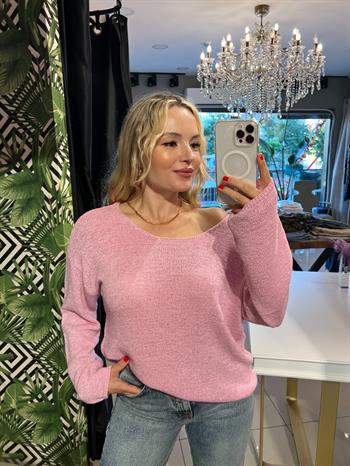 Oval Yaka Yumuşak Dokulu Pembe Triko Kazak