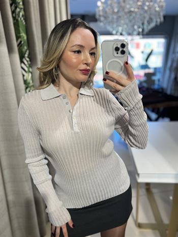 Polo Yakalı Düğmeli Gri İnce Triko Kazak