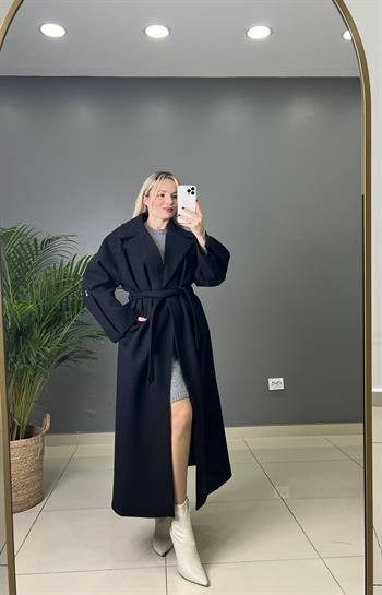 Premıum Kalite Kuşaklı Siyah Kaban