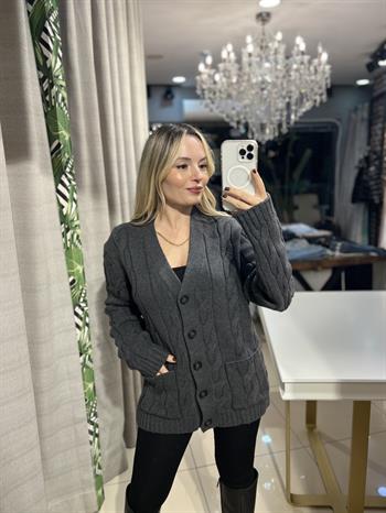 Saç Örgü Düğmeli Füme Triko Hırka