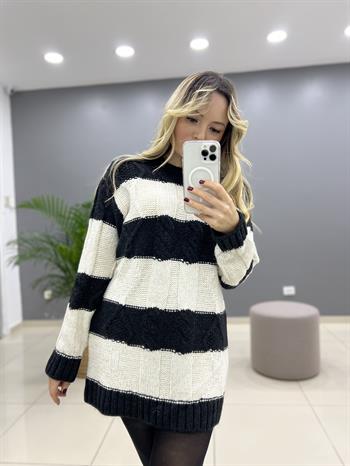 Sim Detaylı Siyah Triko Kazak