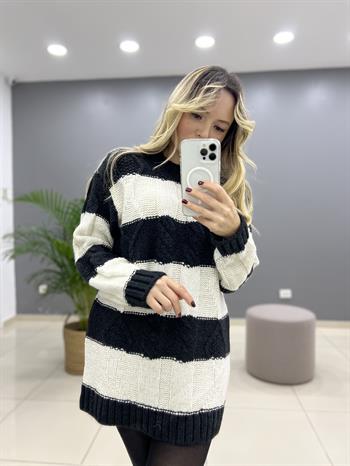 Sim Detaylı Siyah Triko Kazak