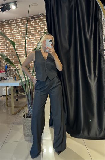 Sırt Detaylı Antrasit Yelek Pantolon Takım