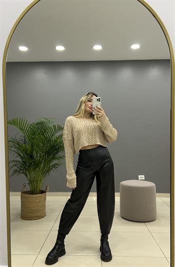 Siyah Yarım  Balon Deri Pantolon 