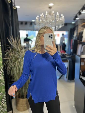 Tok Dokuda Fermuar Aksesuarlı Merserize Mavi Triko