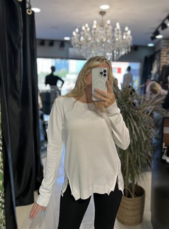 Tok Dokuda Fermuar Detaylı Beyaz Merserize Triko