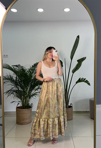 Üst Kısım Örme Detaylı Askılı Elbise