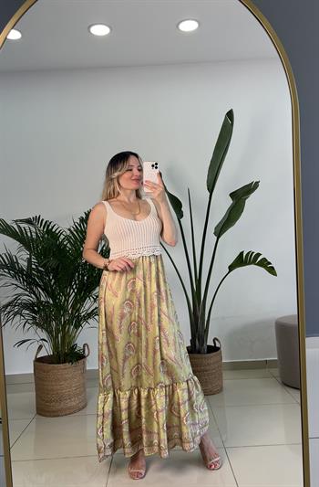 Üst Kısım Örme Detaylı Askılı Elbise