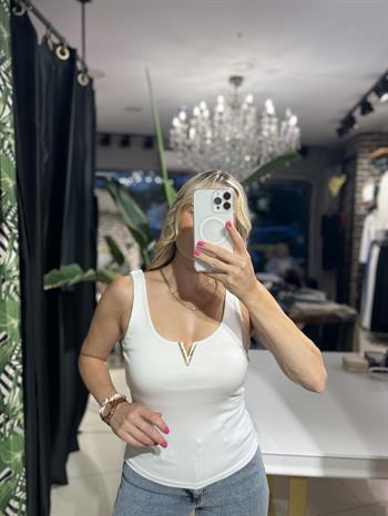 V Demir Detaylı Beyaz Atlet