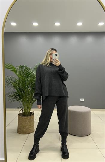 Yarım Balıkçı Yaka Antrasit Triko Takım