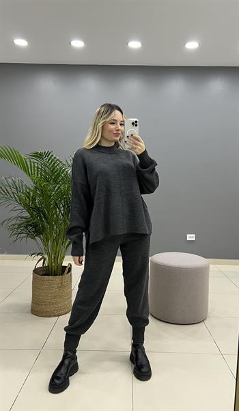 Yarım Balıkçı Yaka Antrasit Triko Takım
