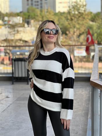 Yumoş İnce Sakallı Siyah Beyaz Triko