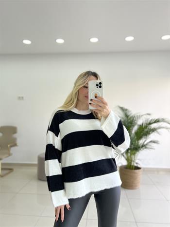 Yumoş İnce Sakallı Siyah Beyaz Triko