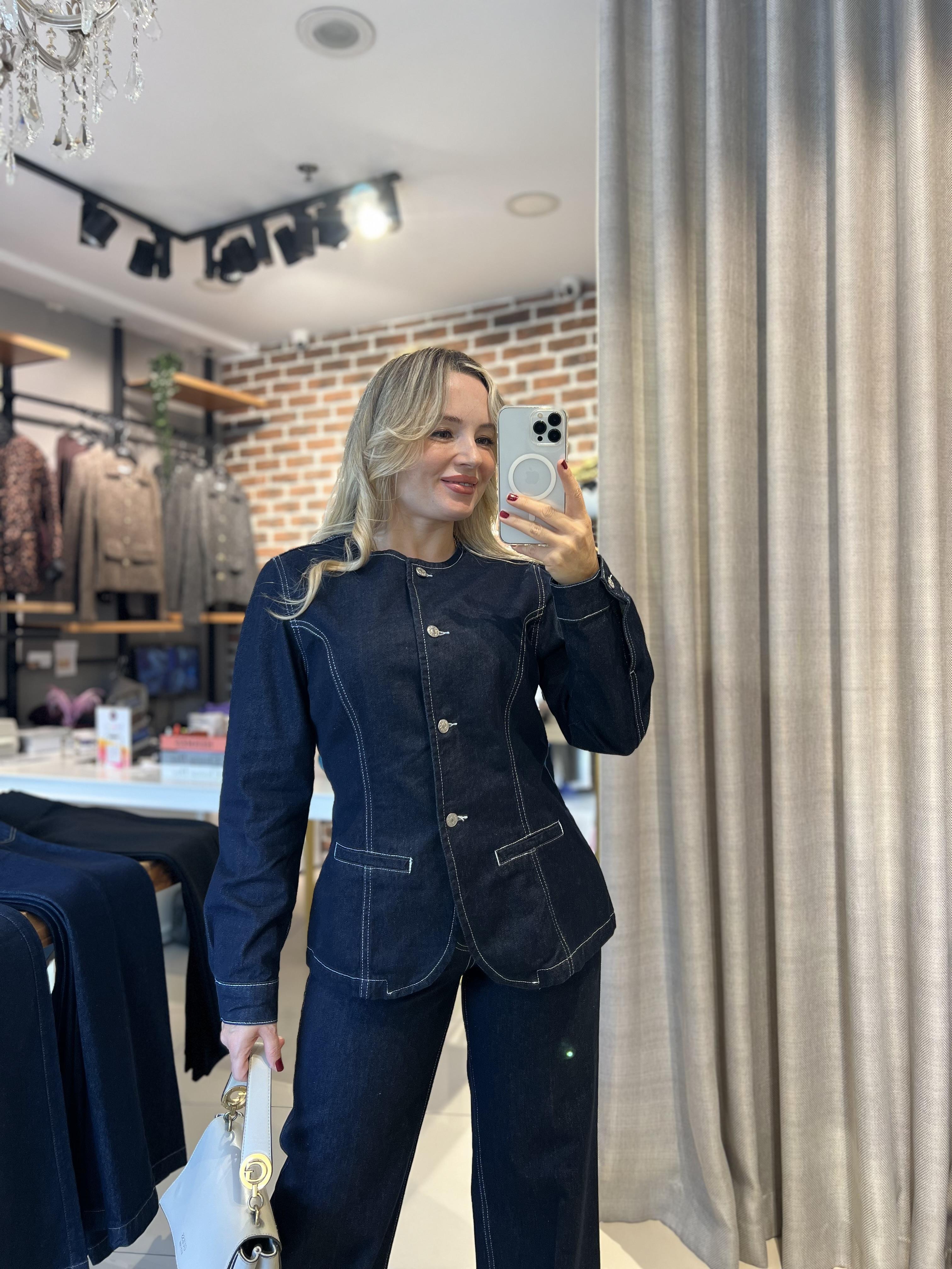 Denim Gömlekli Takım