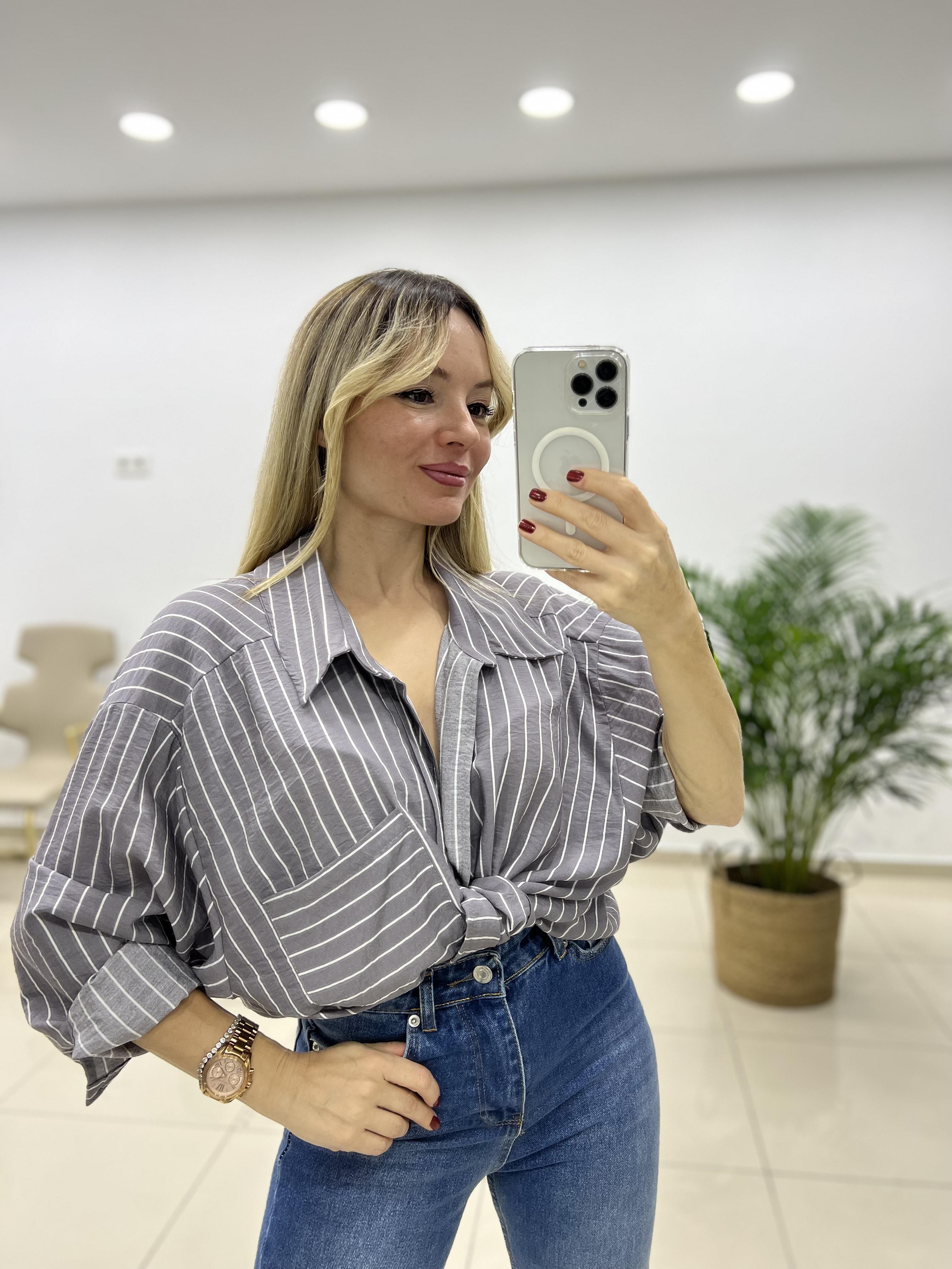 Gri Çizgili Oversize Gömlek