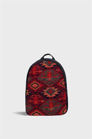 Ayşe Siyah Fermuarlı Kilim Sırt Çantası
