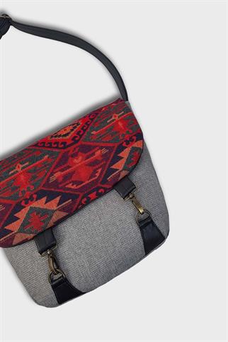 Postacı Gri Kilim Omuz Çantası
