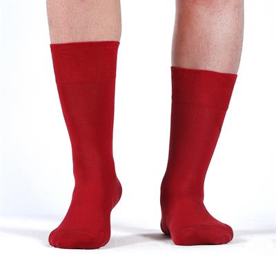 Kırmızı Renkli Düz Merserize Çorap