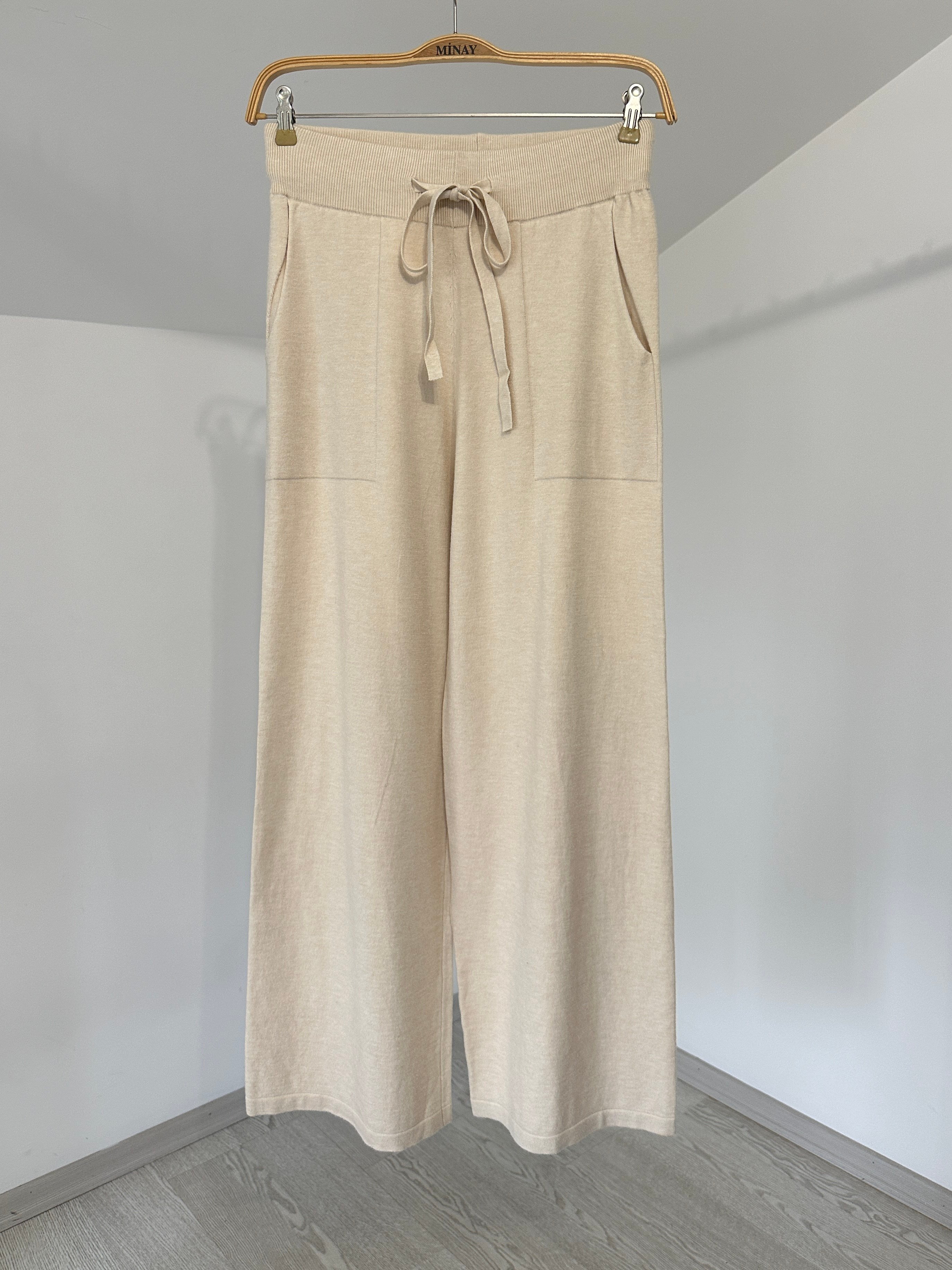 103011 Beli Bağcıklı Pantolon-Bej