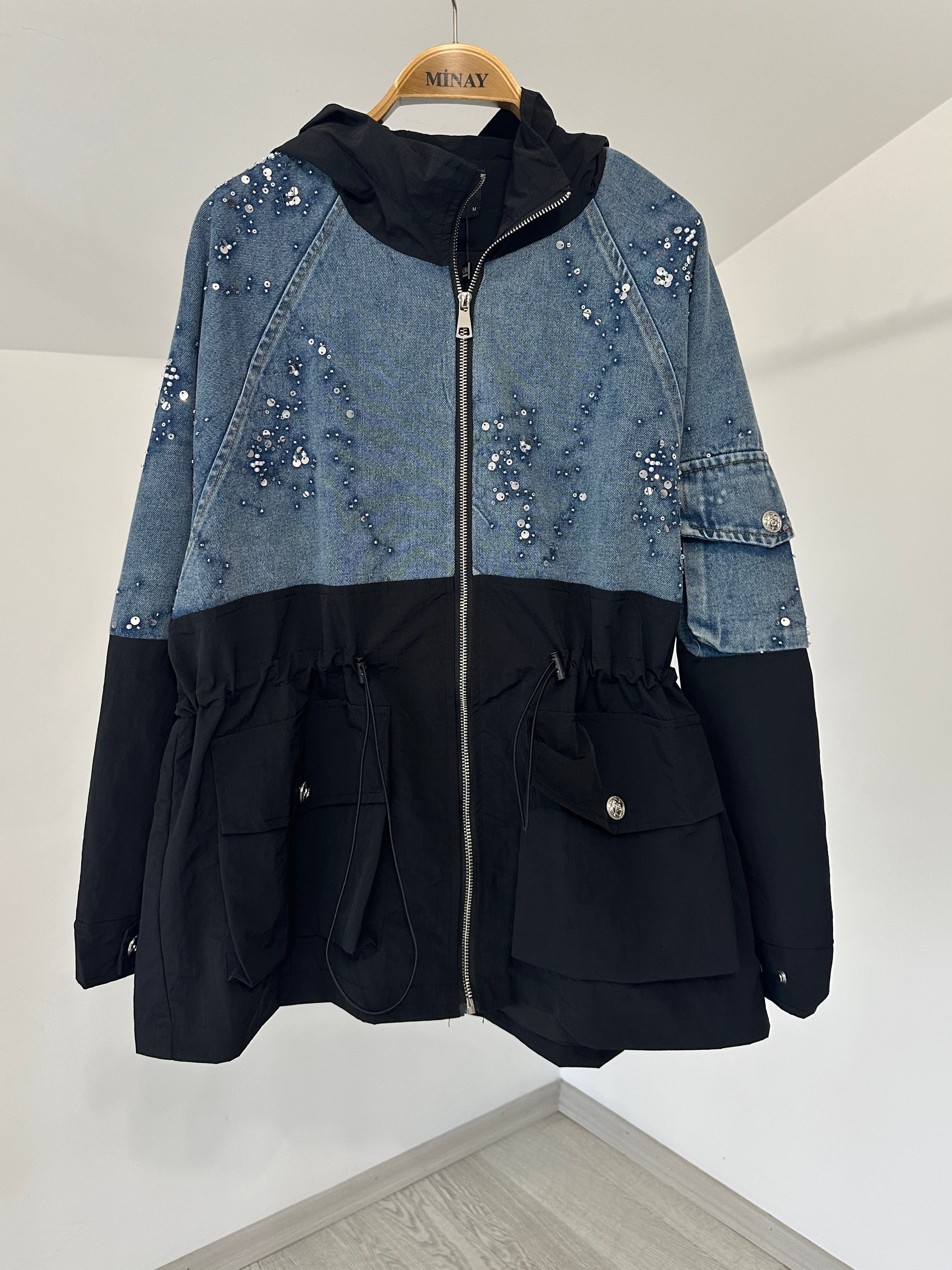 10512 Denim Garnili Pul İşlemeli Ceket-Siyah 