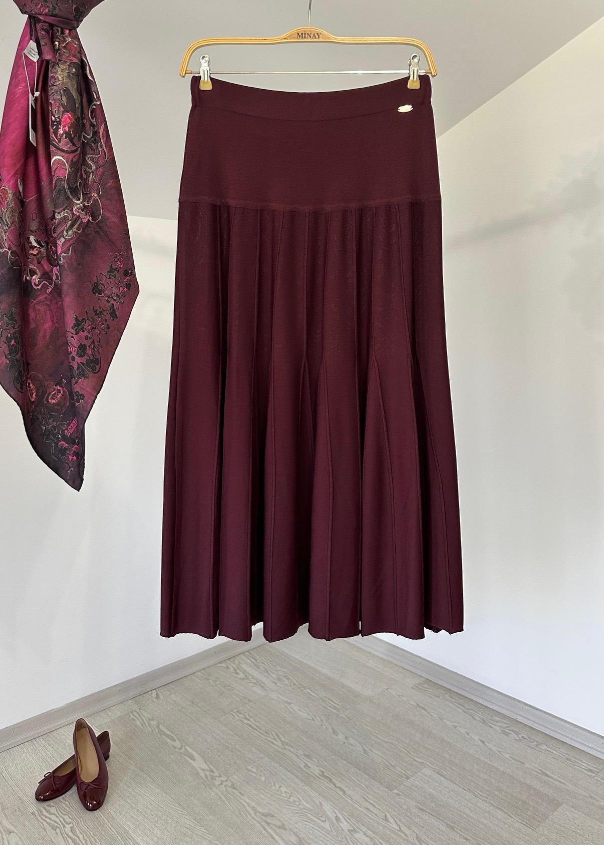 2005 Nervürlü İtalyan Rayon İplik Triko Etek-Bordo