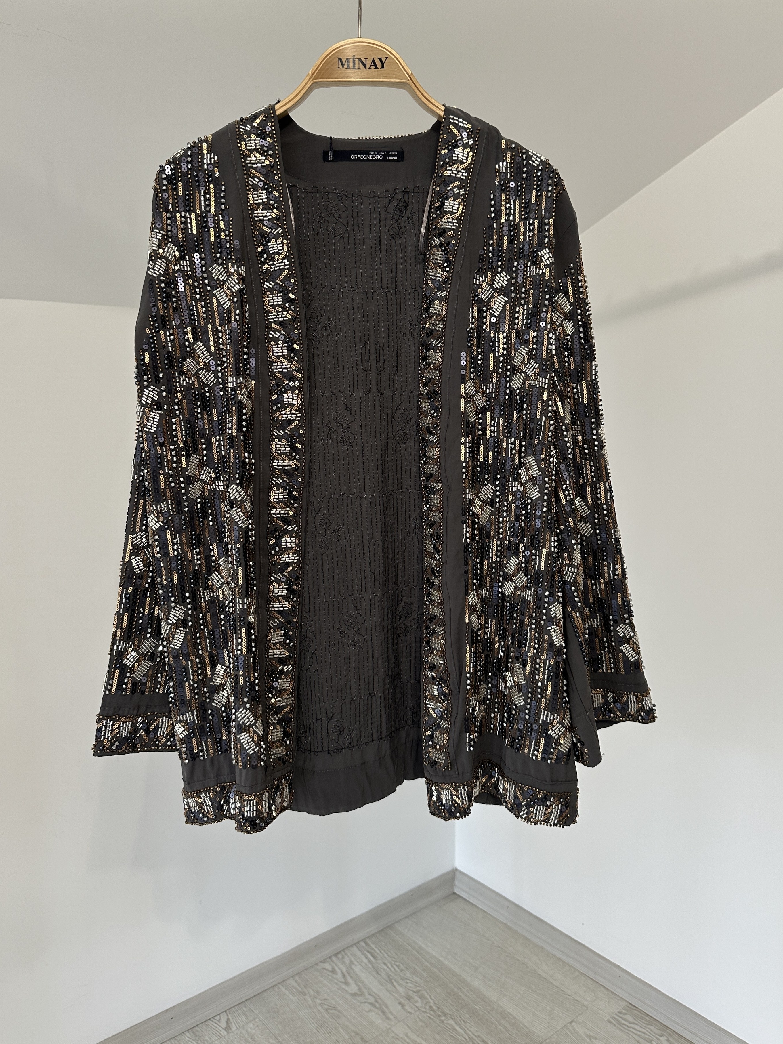 34902 Payet ve Boncuk İşlemeli Kimono Ceket-Antrasit