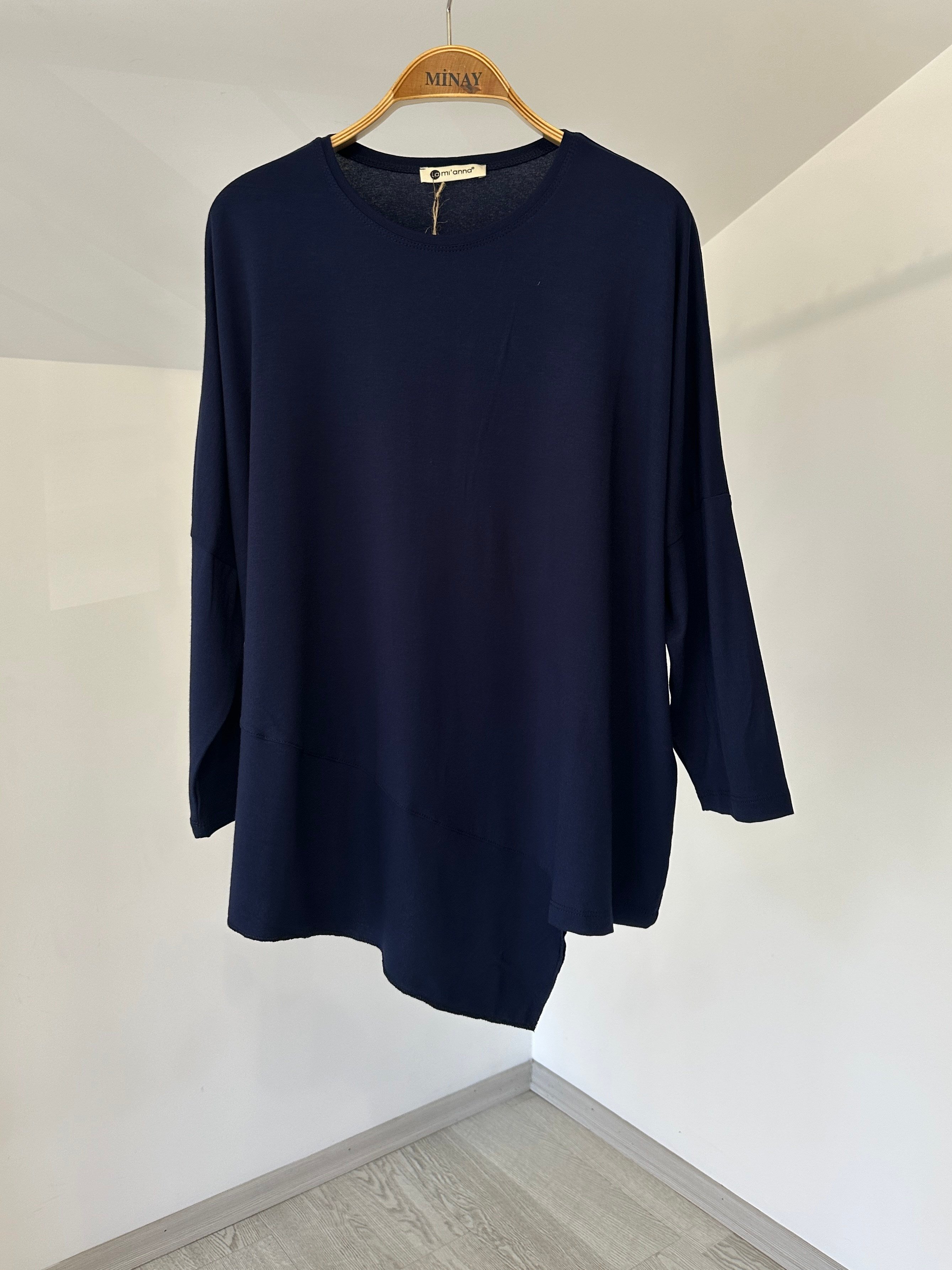 517 Asimetrik Kesim Viscose Bluz-Lacivert