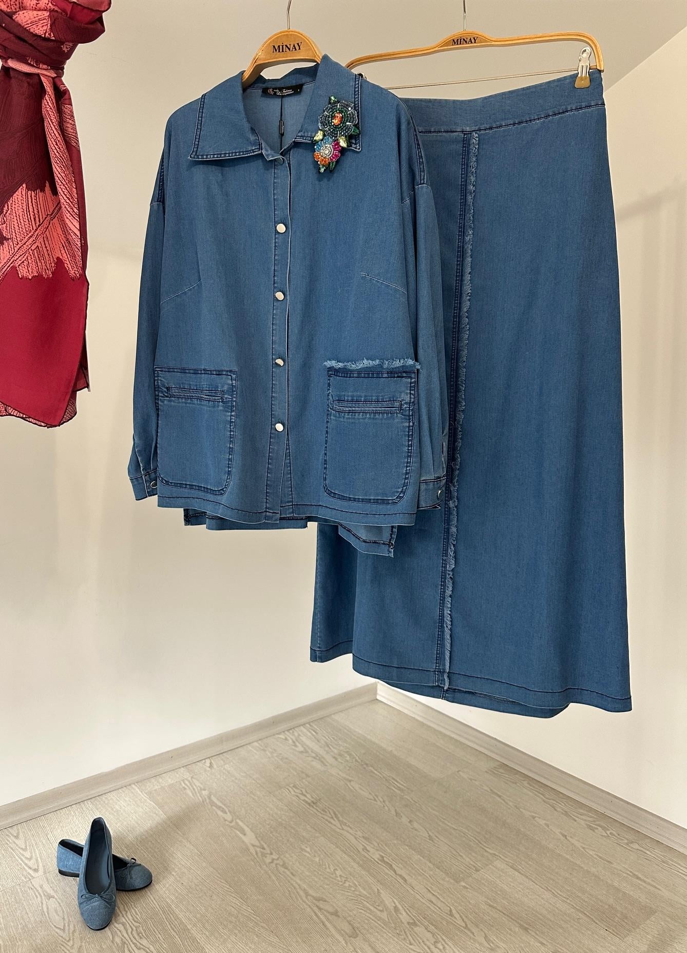 5329 Seyyar Broşlu Denim Etek Ceket Takım-A.Kot