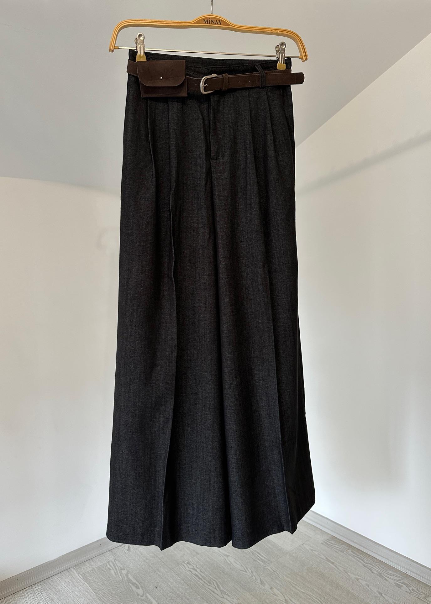 70113 Kemerli Bol Paça Pantolon-Siyah