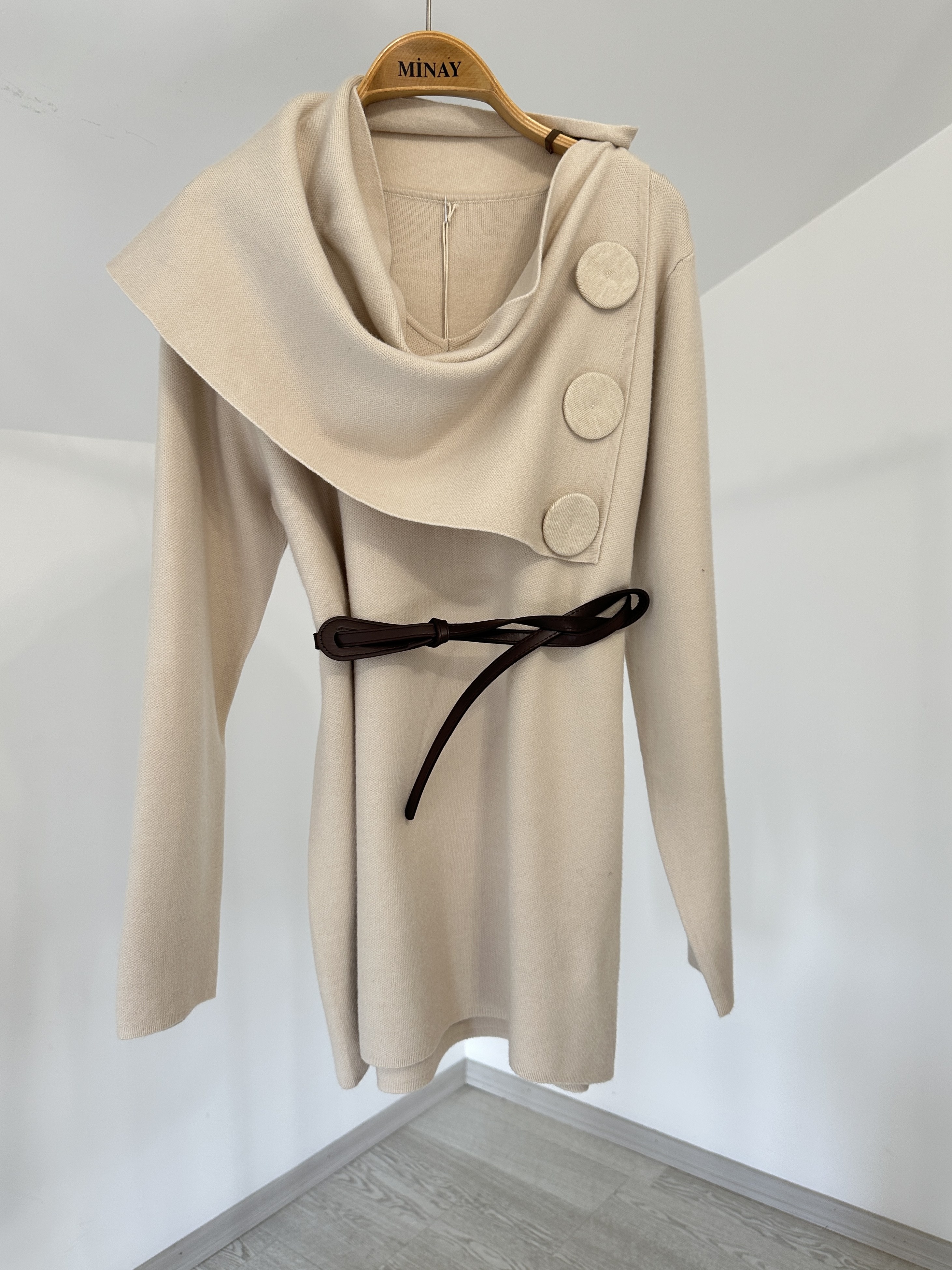 SF010 Degaje Yakalı Tunik-Bej