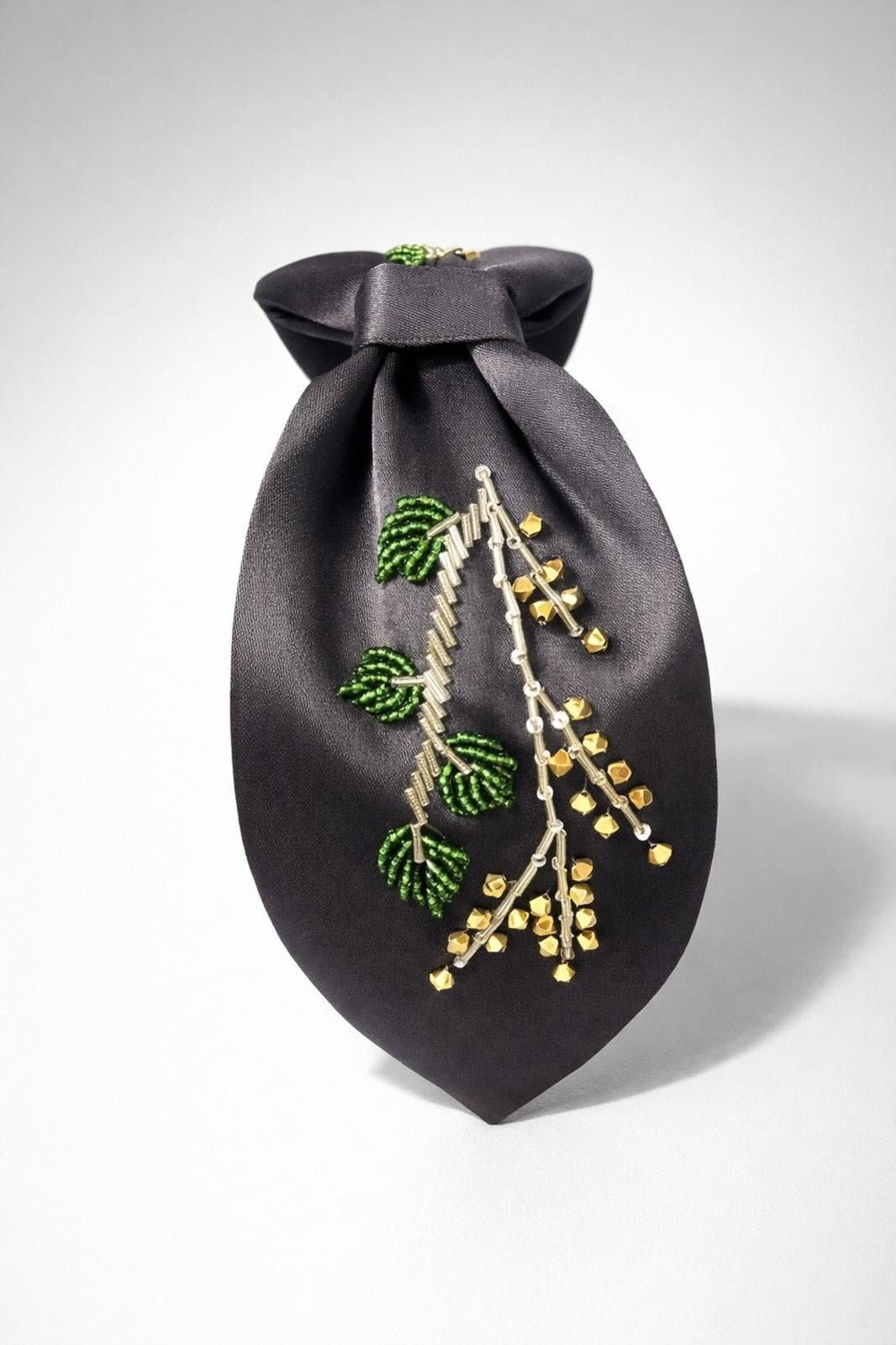 0903 İşlemeli Taç2