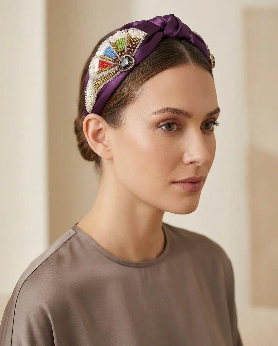 0904 İşlemeli Taç