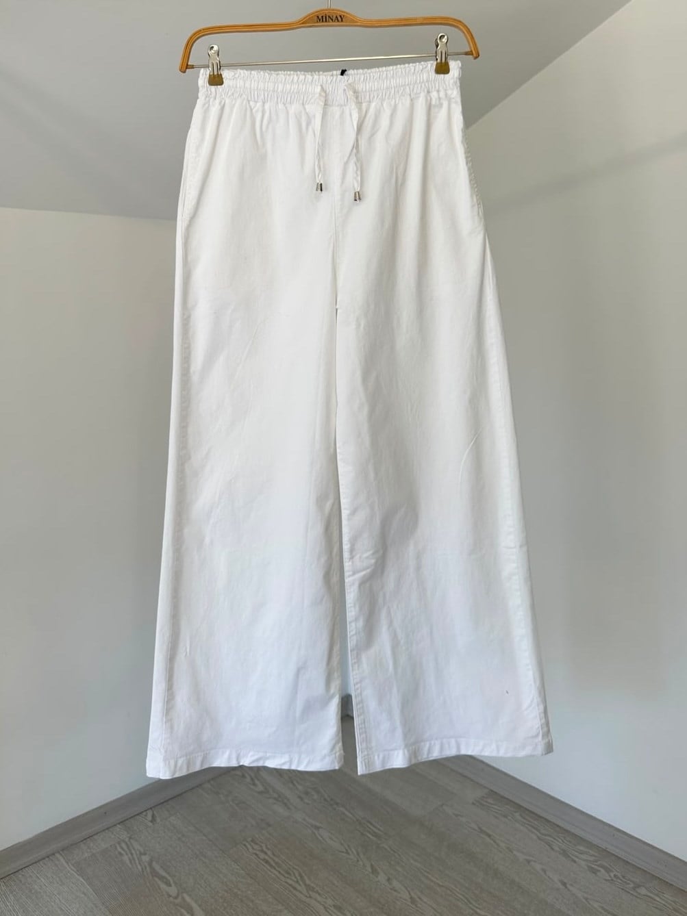 1105 Beli Lastikli Denim Pantolon-Beyaz