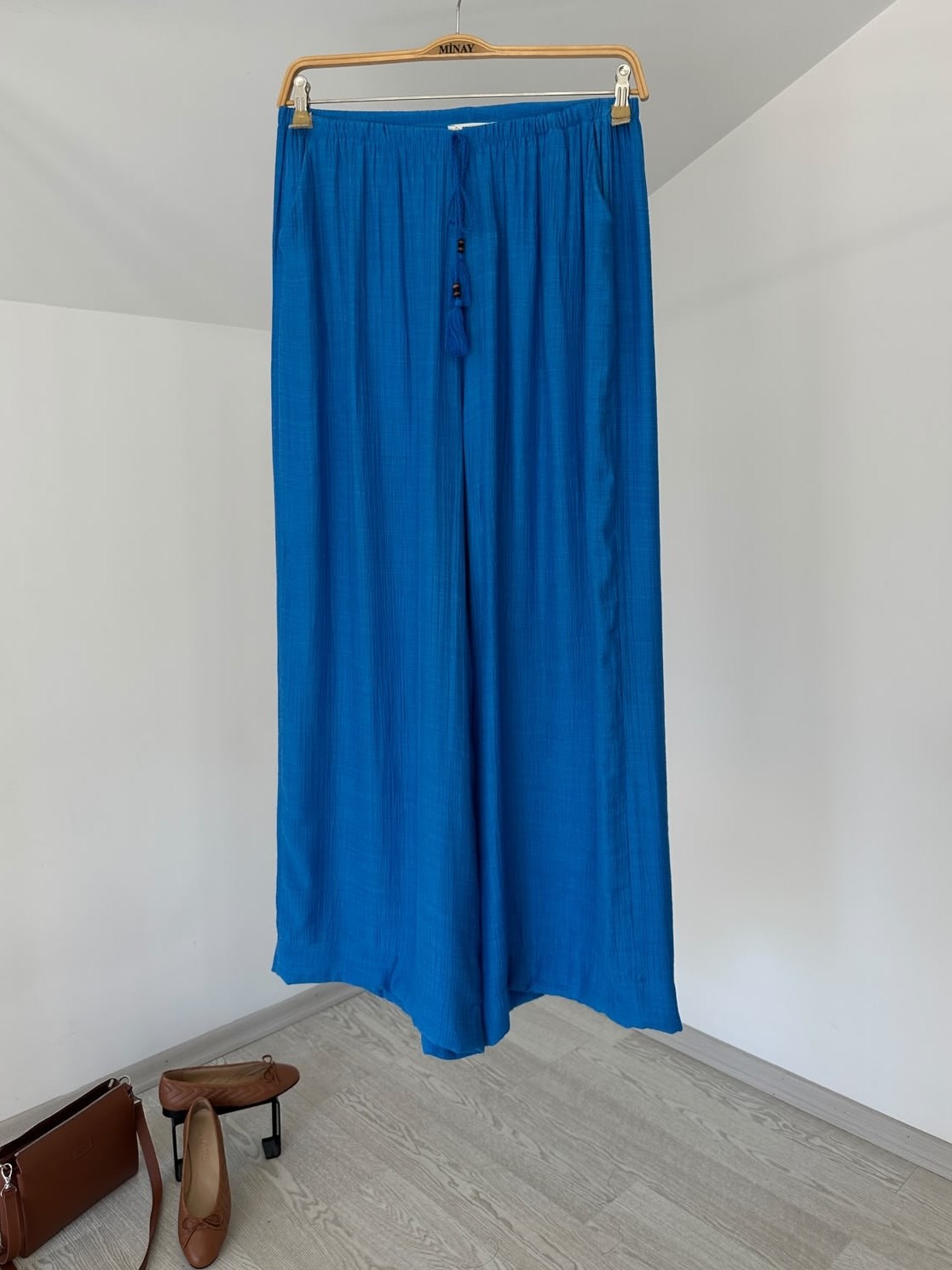 4020  Beli Lastikli Pantolon-Saks