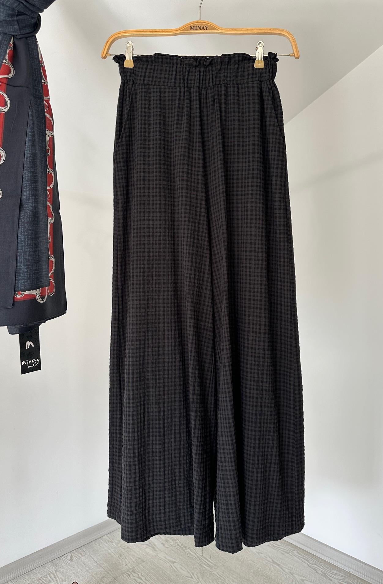 79059 Beli Lastikli Desenli Pantolon-Siyah