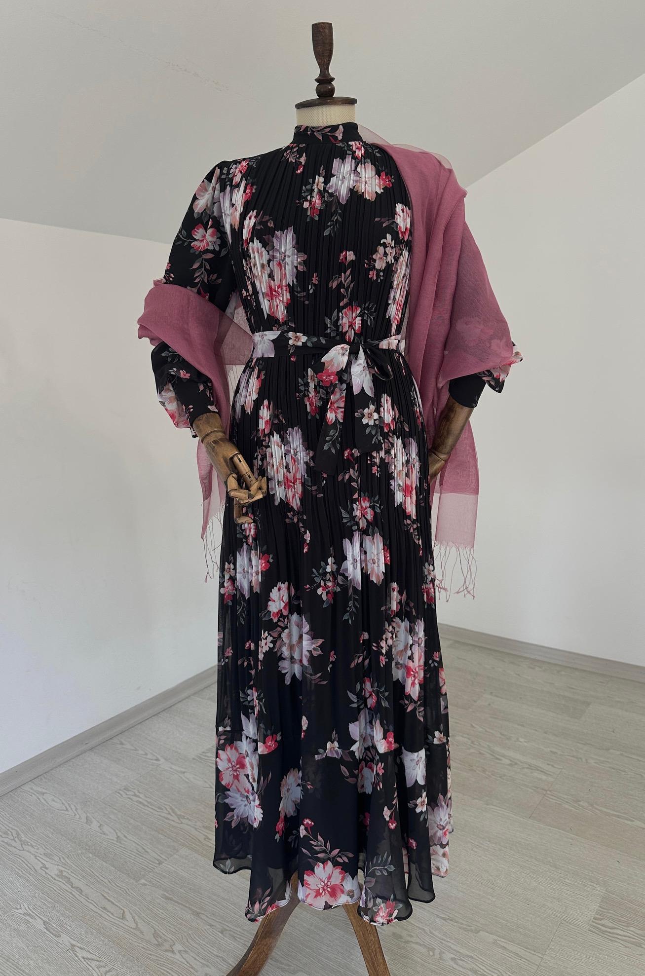 92024 Floral Desenli Şifon Elbise-Siyah