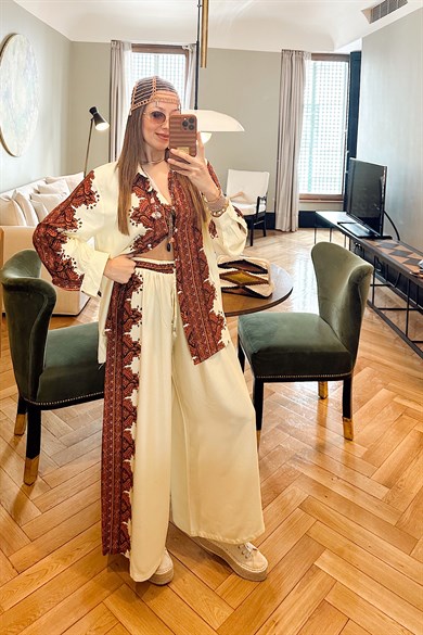 ETNİK DESEN DÜĞMELİ TAKIM - VANİLYA