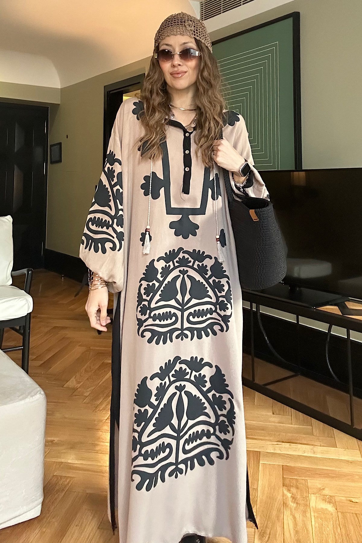 Uzun Desenli Önden Düğmeli Elbise- Vizon