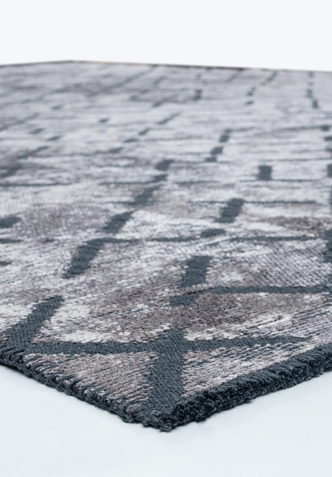 MYSTIQUE LIGHT GREY RUG