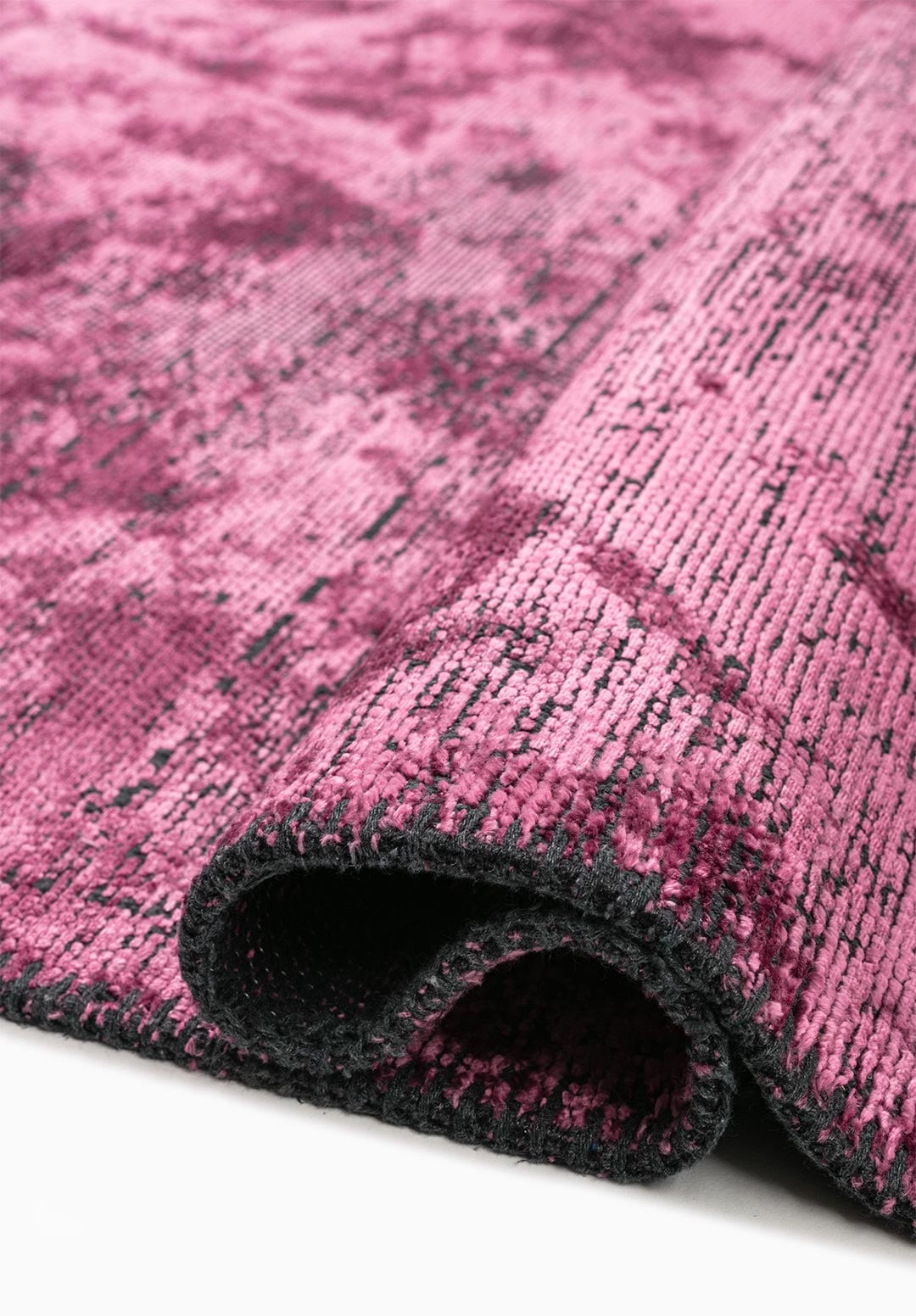 SURFACE PEMBE HALI