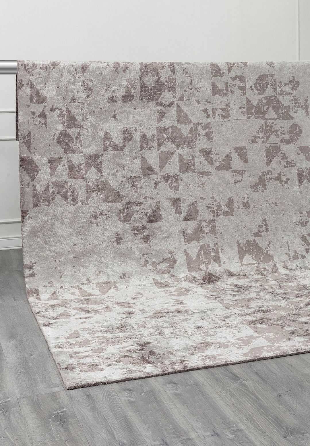 TRIANGLE LIGHT GREY - DARK GREY RUG