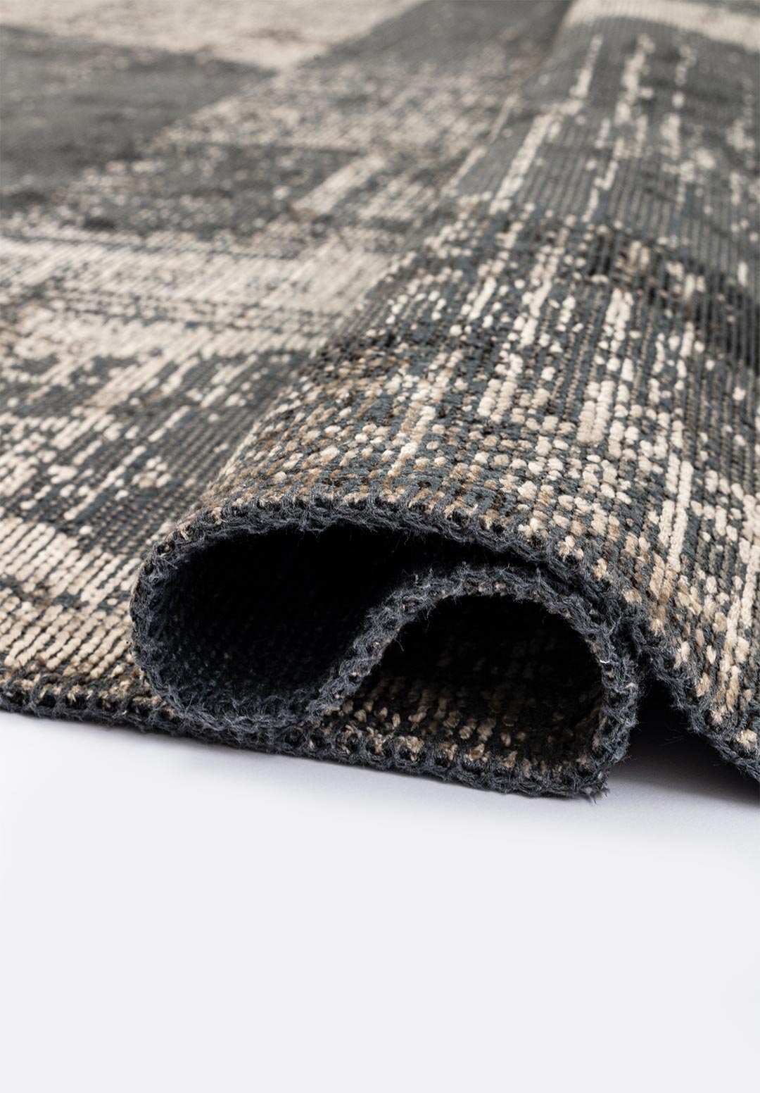 SHARP BEIGE - ANTHRACITE RUG