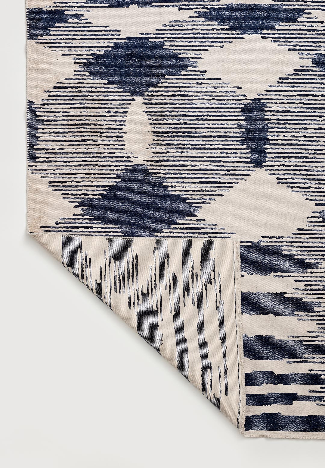 HUB DARK NAVY - ECRU RUG