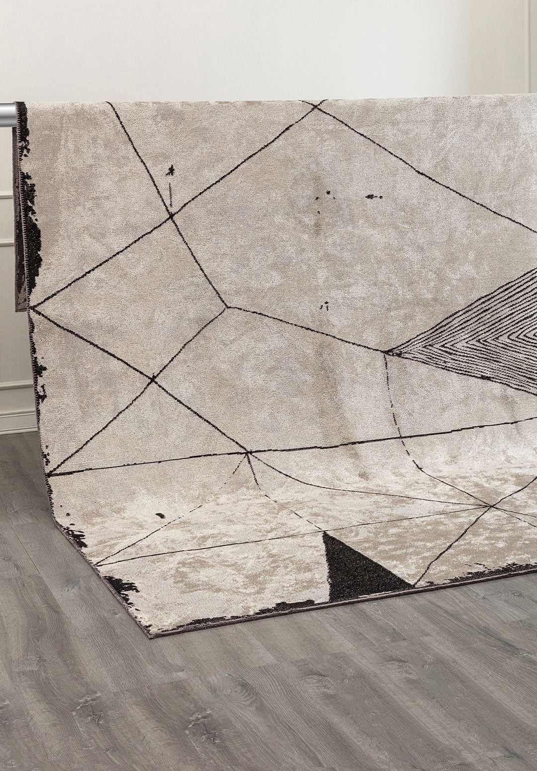 ASTRO BLACK - BONE RUG