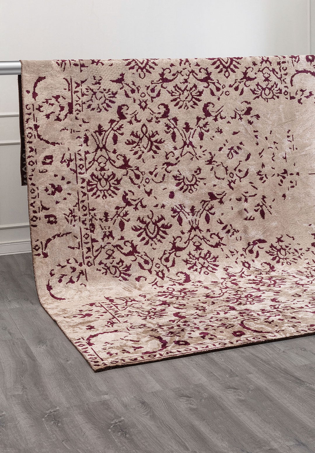 EMPERIA DARK DAMSON - LIGHT CREAM RUG