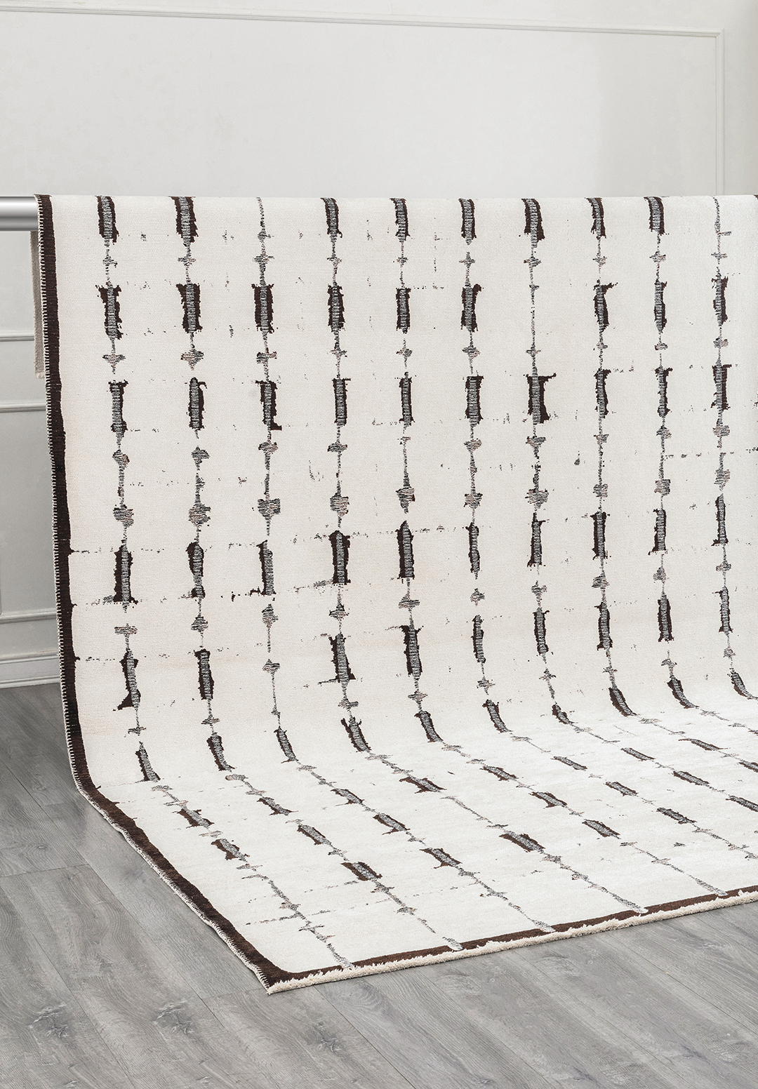 MAYA DARK BROWN - BLACK - ECRU RUG
