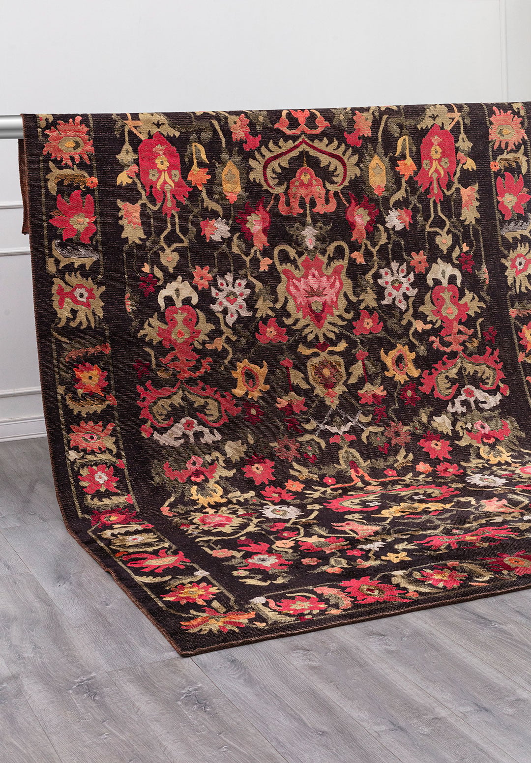 MAJESTY LIGHT CORAL - GREEN - MAGENTA - BLACK - MUSTARD - ICE BLUE RUG