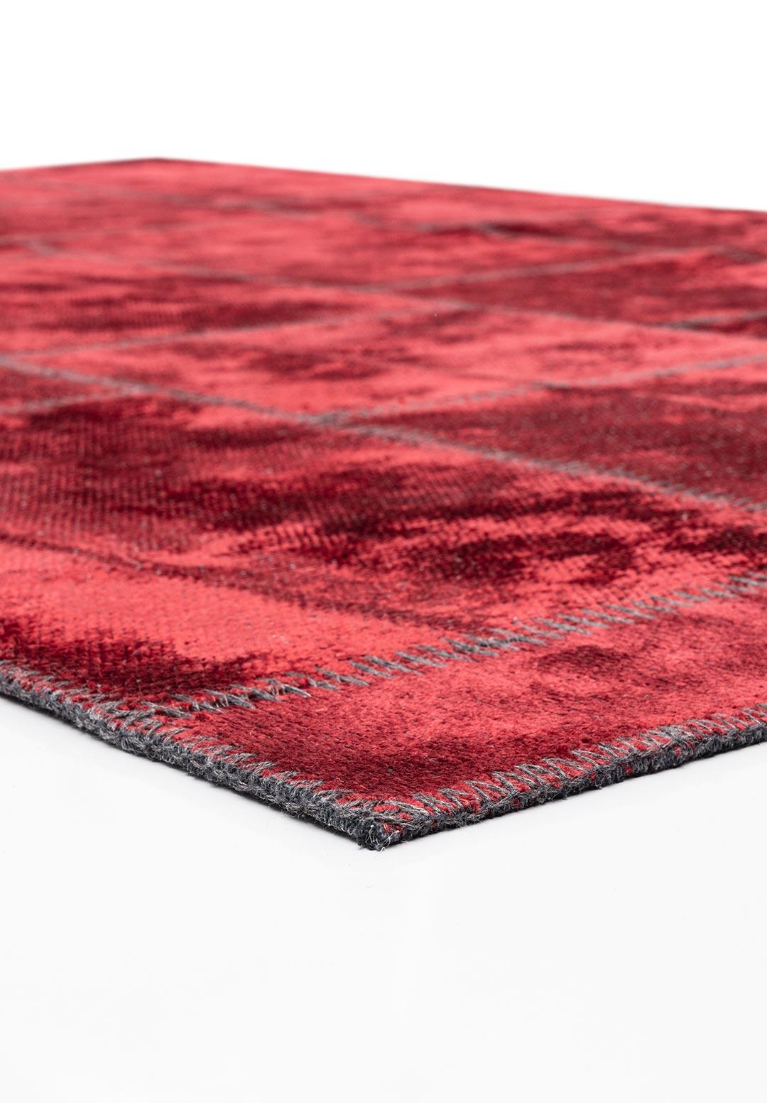 PATCH RED RUG