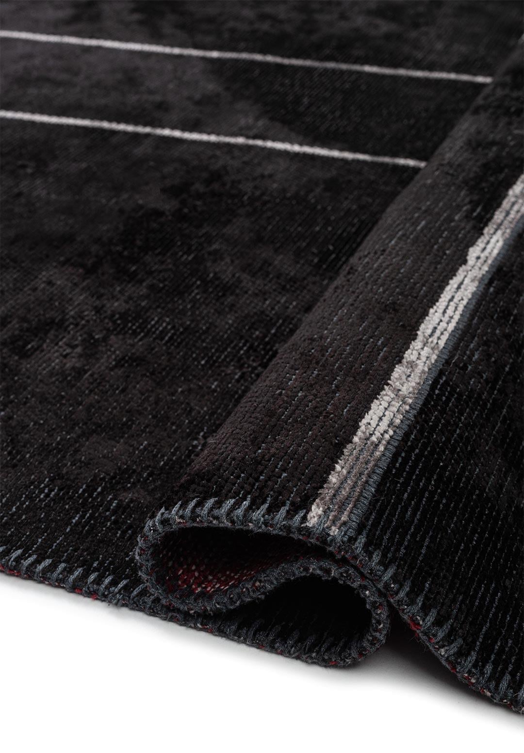 CIRCUS LIGHT GREY - BLACK - RED RUG