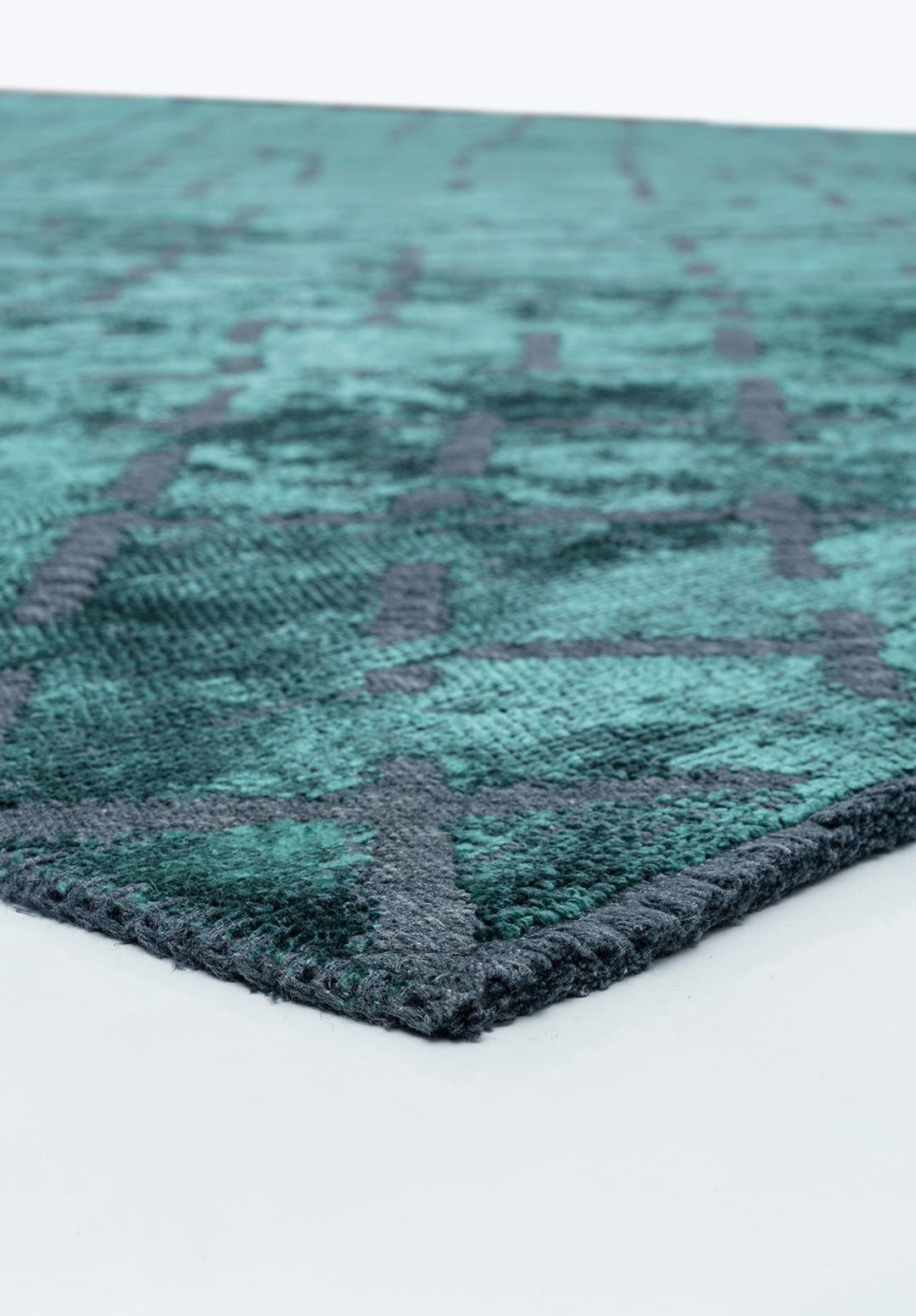 MYSTIQUE DARK GREEN RUG